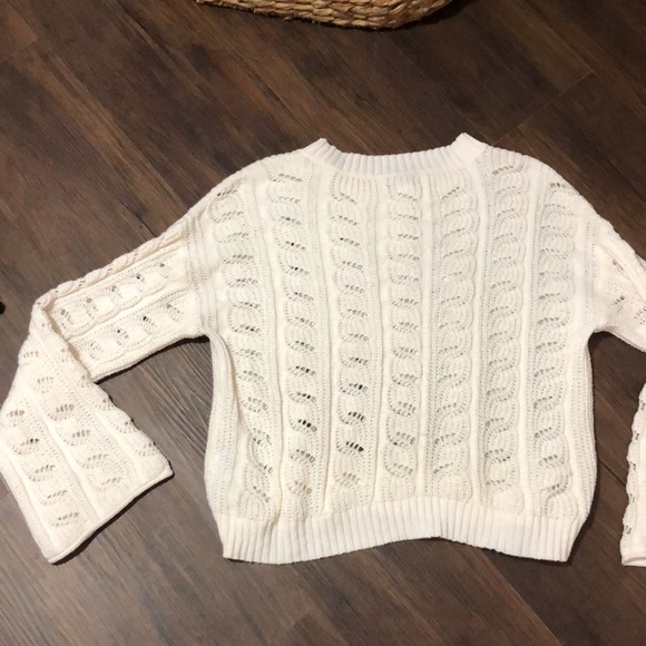 American Eagle sweater - Picture 6 of 8